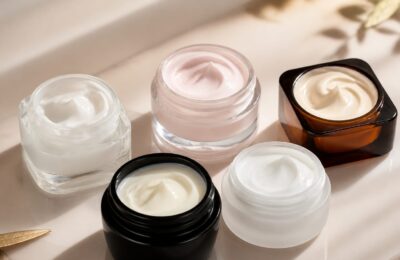 5 creme anti rid recomandate între 15 lei și 674 lei pentru nevoi și vârste diferite