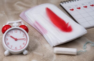 7 probleme de sănătate care pot fi semnalate de menstruația neregulată