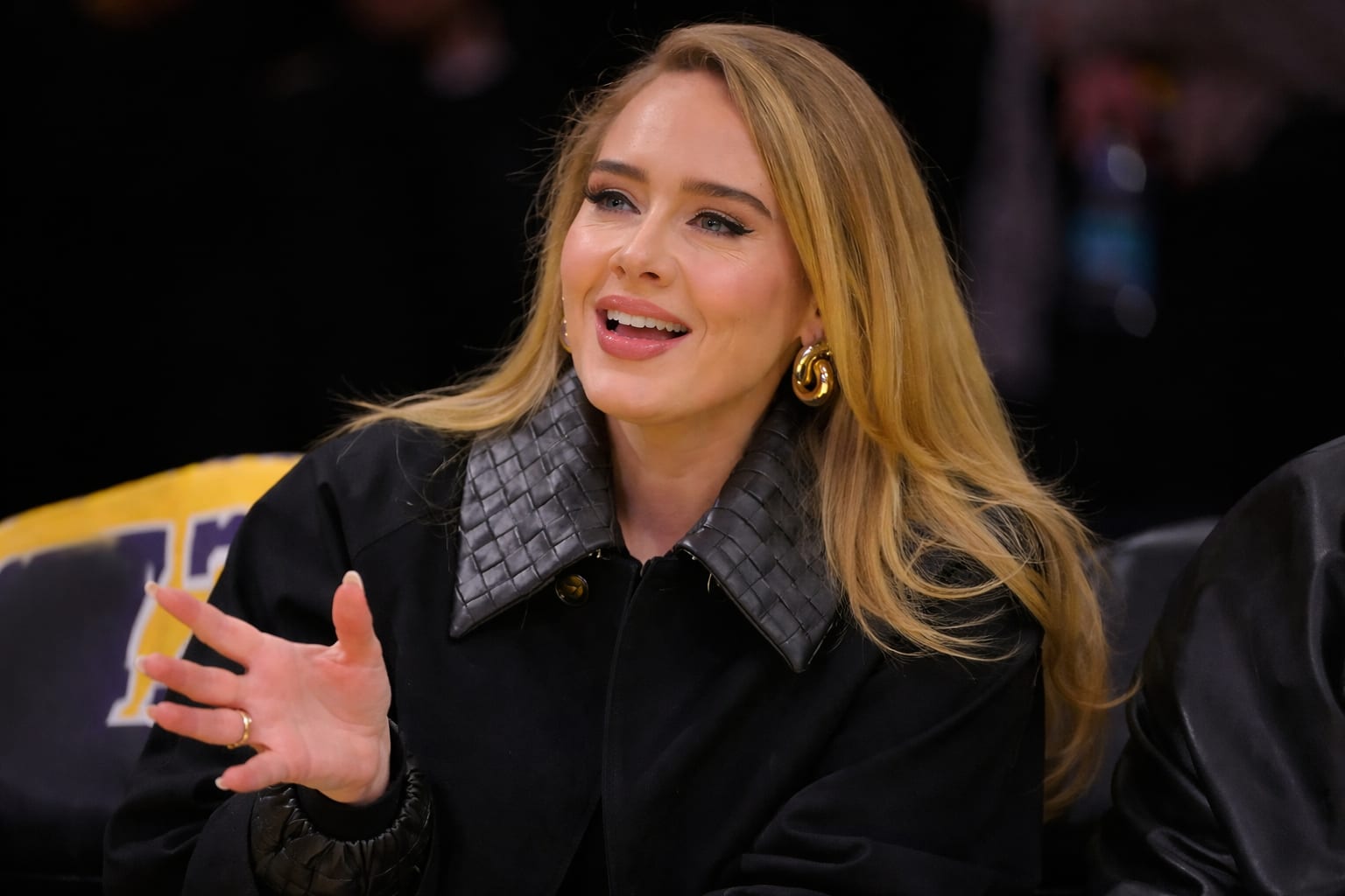 Adele a fost criticată după apariția de la Silverstone iar discuția s a mutat spre felul în care este judecat corpul femeilor