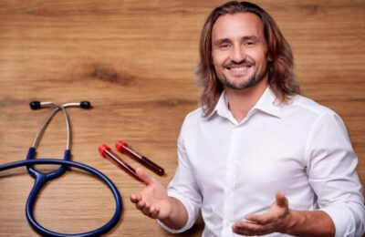 Cardiologul Cezar Amititeloaie explică de ce energia poate scădea când activarea T4 în T3 este redusă