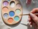 Watercolor nails aduc o manichiură mai delicată și mai elegantă pentru vară