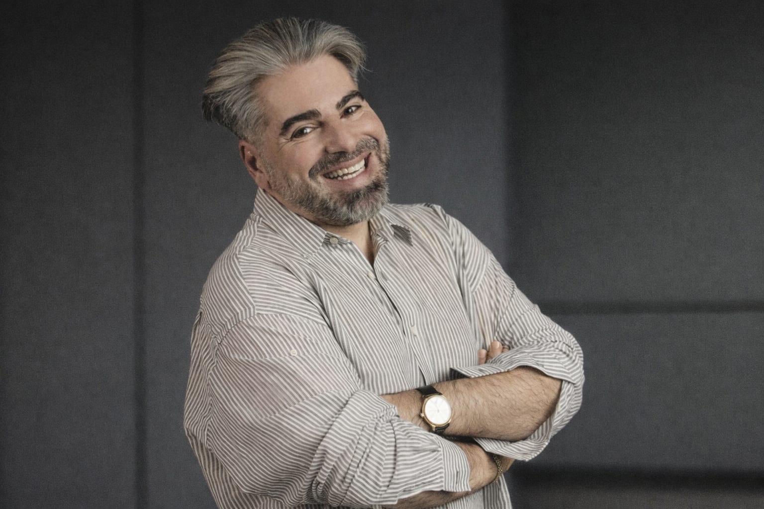 Cum arată apartamentul de 115.000 de euro al lui Maurice Munteanu