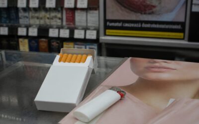 De ce vedem din nou țigări în poze cu Kylie Jenner sau Dua Lipa și ce înseamnă asta pentru pielea ta