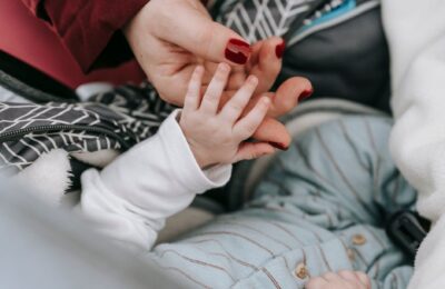 Un semn cât un grăunte de nisip sub unghia lui Joey a dus la diagnosticul de glioblastom la 11 zile de viață