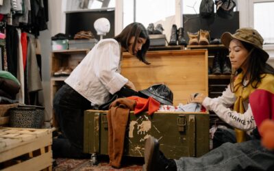 74% dintre locuitorii României au cumpărat haine second-hand în ultimii trei ani