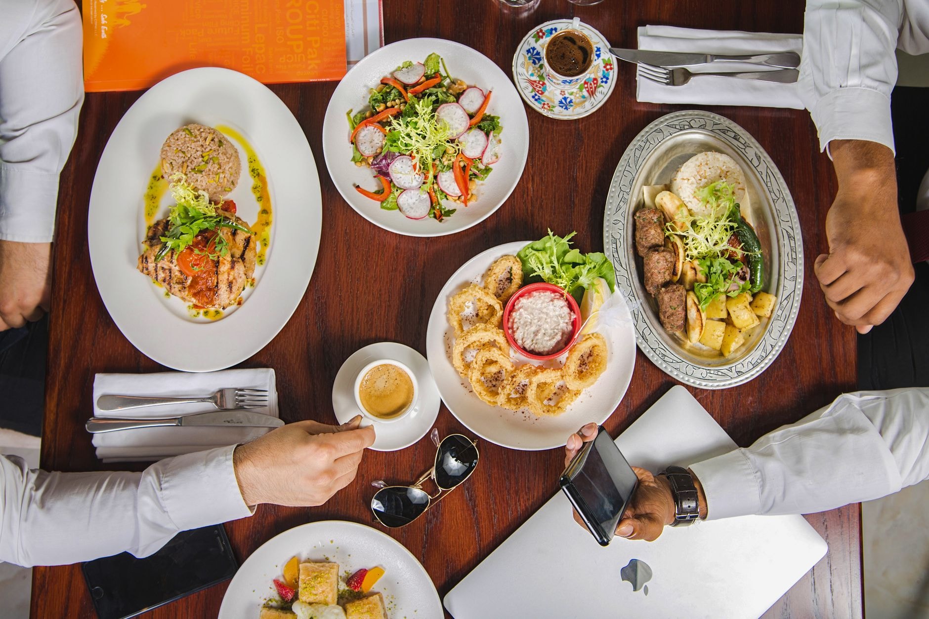 Alimentația necorespunzătoare și cafeaua după prânz