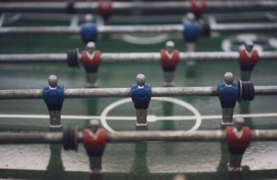 Un studiu leagă sportul din adolescență de negocierea salariului și accesul femeilor la conducere