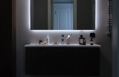 Ce ingrediente merită căutate în cremele antirid și cum se deosebesc efectele lor de promisiunile de pe ambalaj